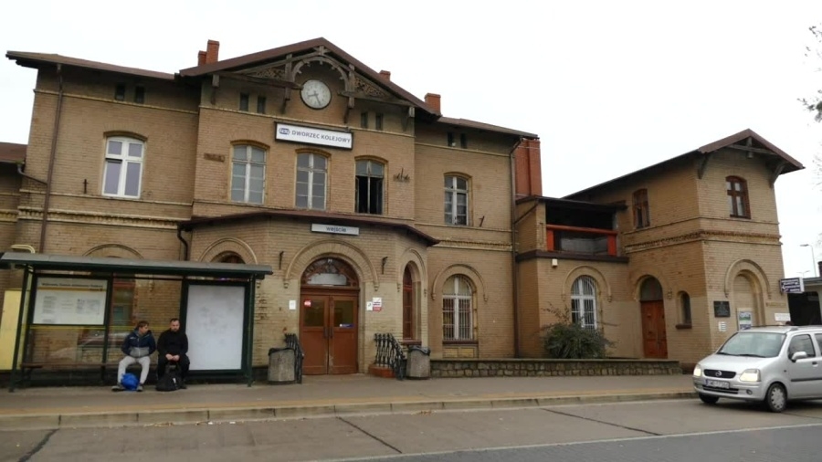 dworzec-w-koncu-przejdzie-remont-powstaniu-tu-takze-biblioteka.mp4