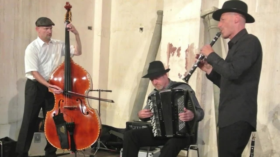 lato-teatralne-na-czwartek.mp4