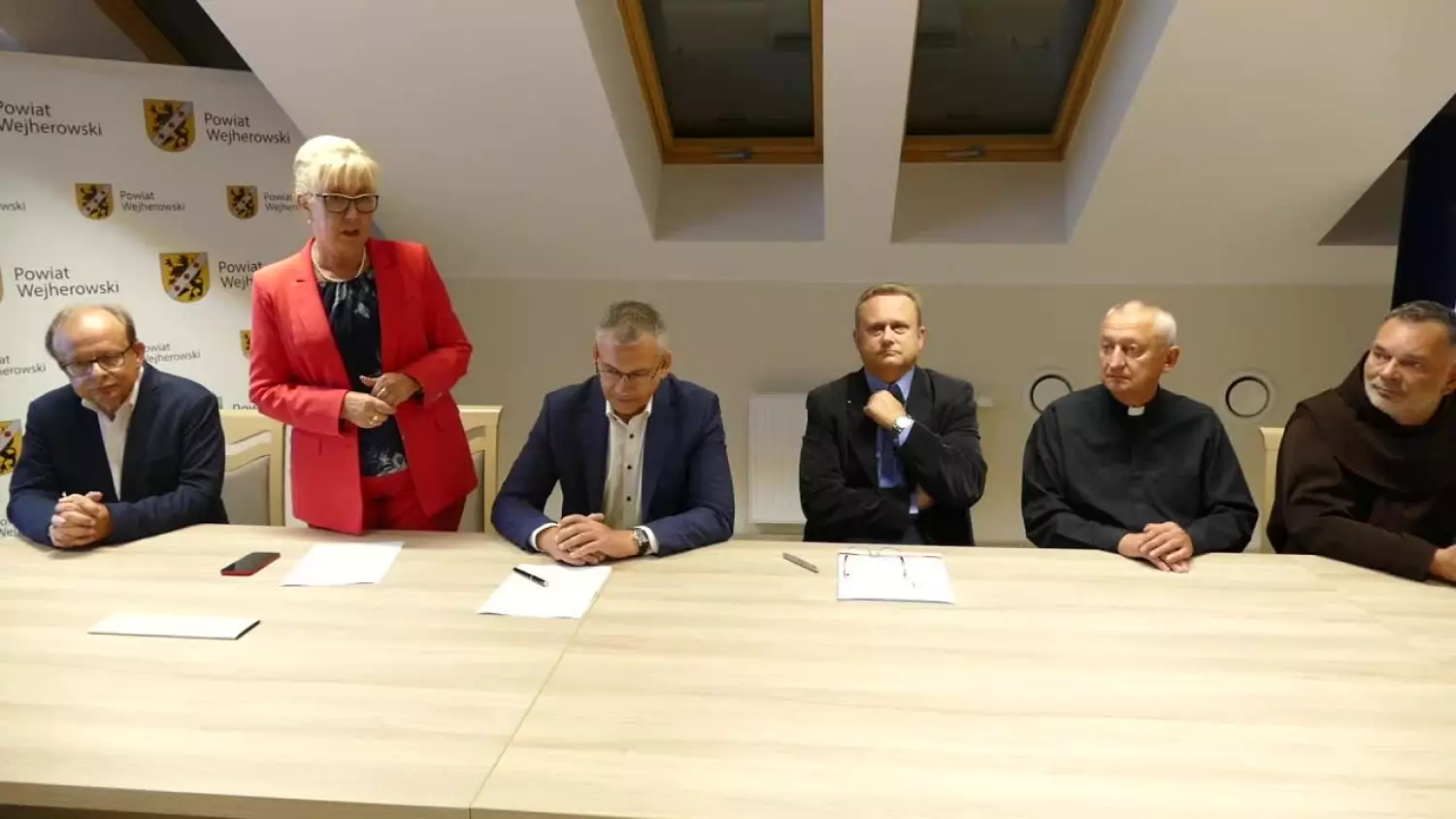 pielgrzymki-na-kalwarie-wejherowska-wraz-z-poklonem-feretronow-na-krajowej-liscie-niematerialnego-dziedzictwa-kulturowego.mp4