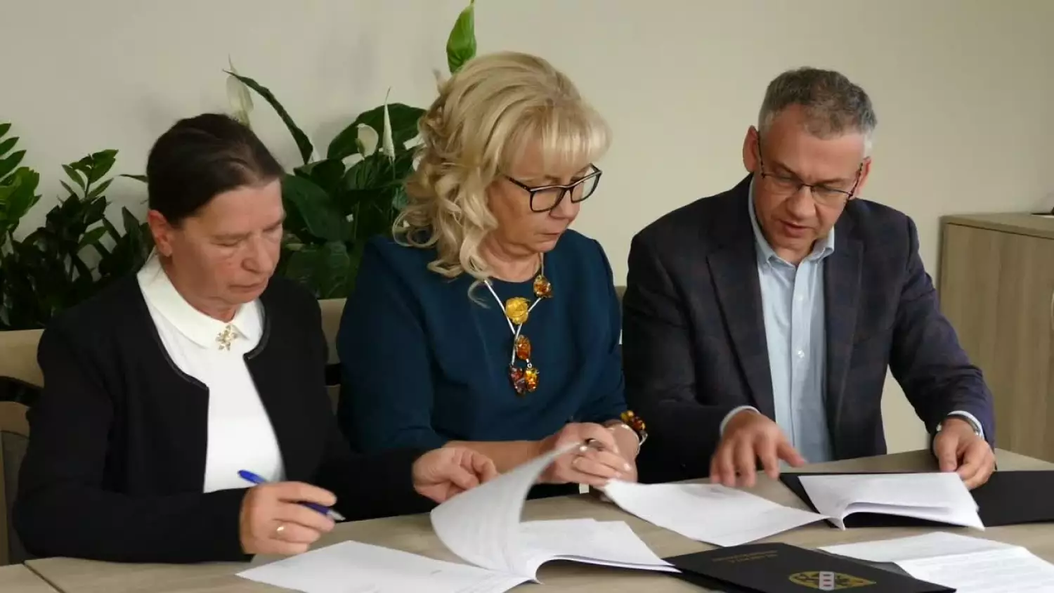 600-tys-zl-dla-powiatu-wejherowskiego-z-pfron.mp4