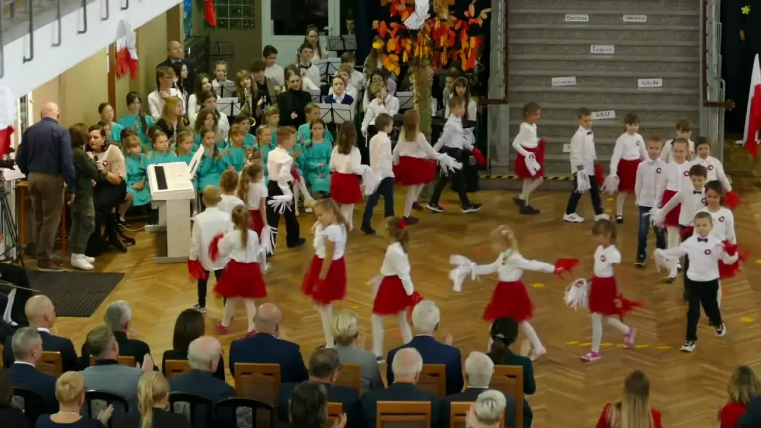 104-rocznica-odzyskania-przez-polske-niepodleglosci-w-sp-nr-5.mp4