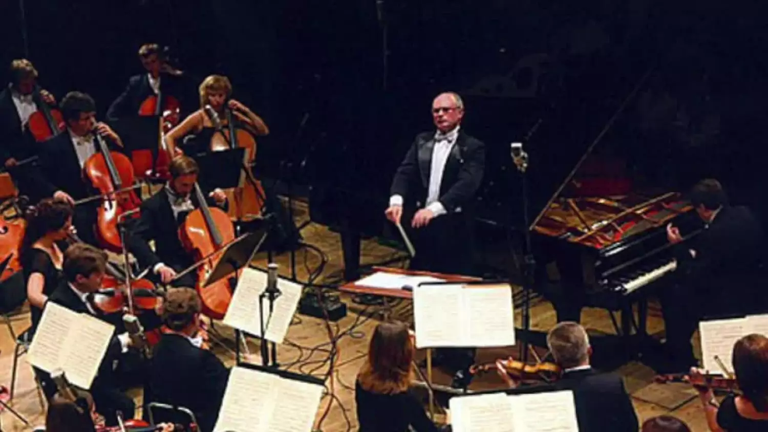 co-slychac-w-filharmonii-191222.mp4