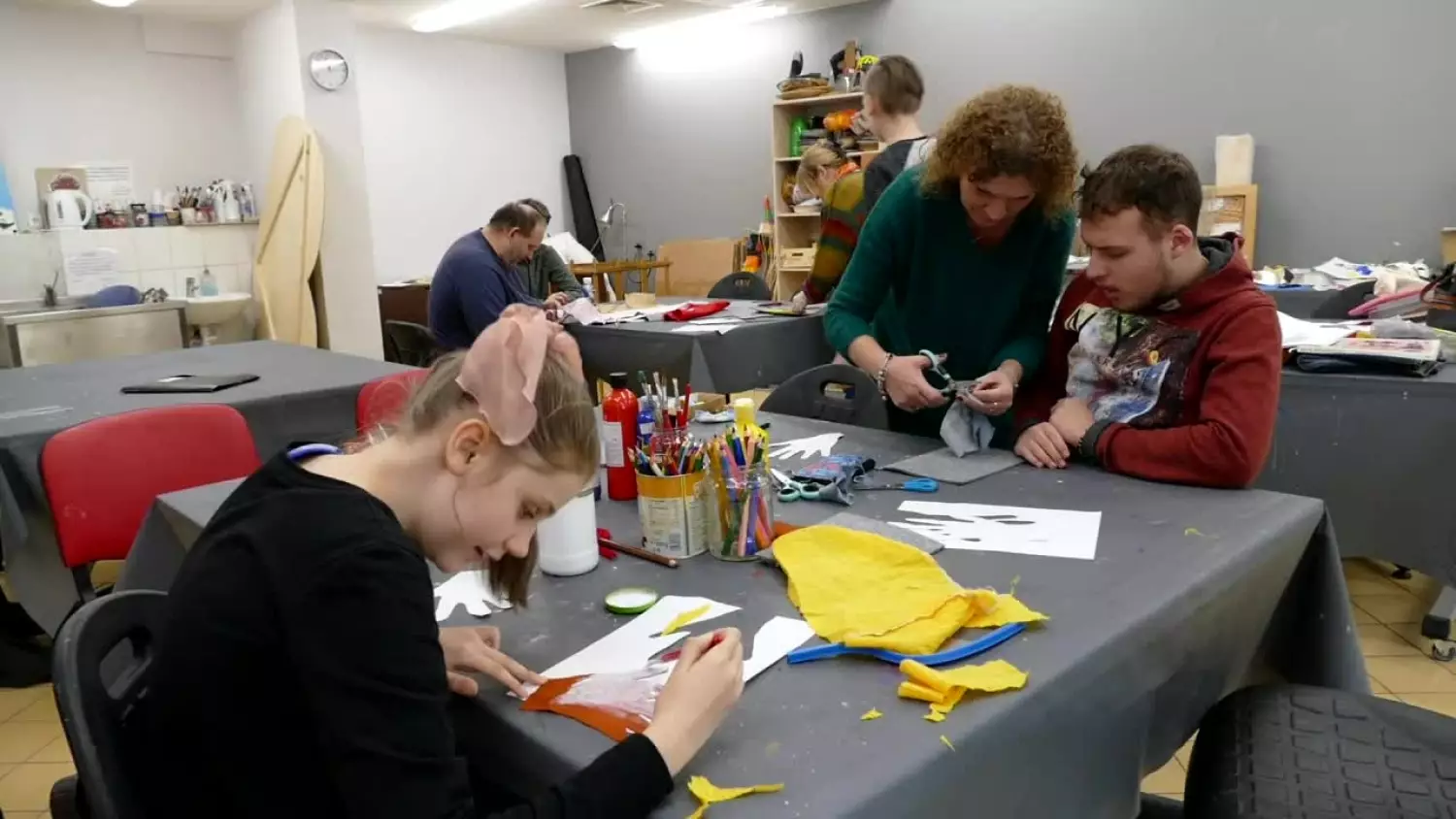 swiat-kolorow-faktur-i-wzorow-warsztaty-plastyczne-w-wck-za-nami.mp4