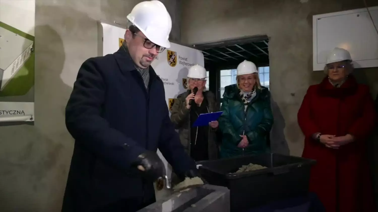 wmurowanie-aktu-erekcyjnego-pod-rozbudowe-pzks-w-wejherowie.mp4