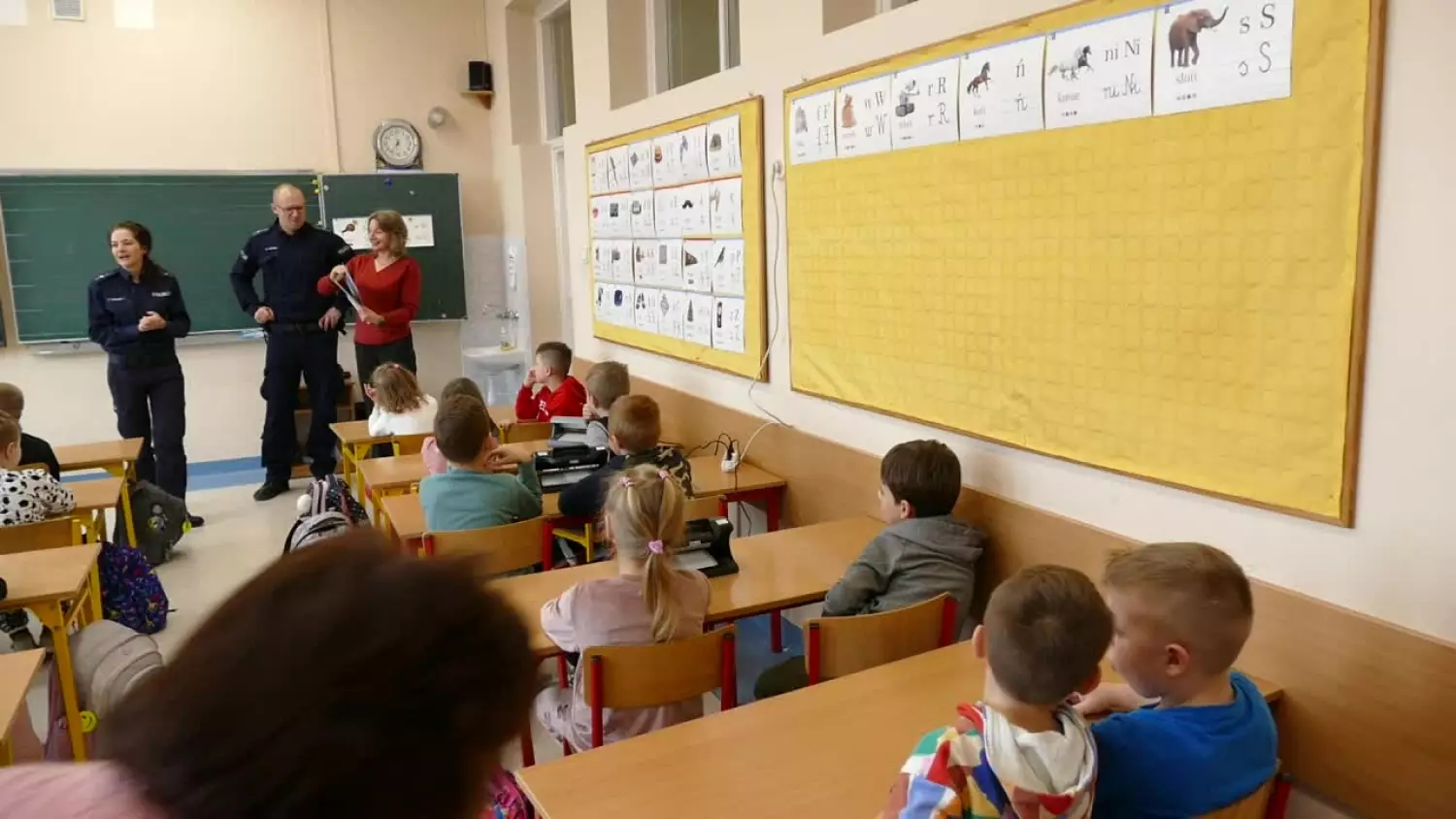 bezpieczni-w-malym-finansowym-swiecie.mp4