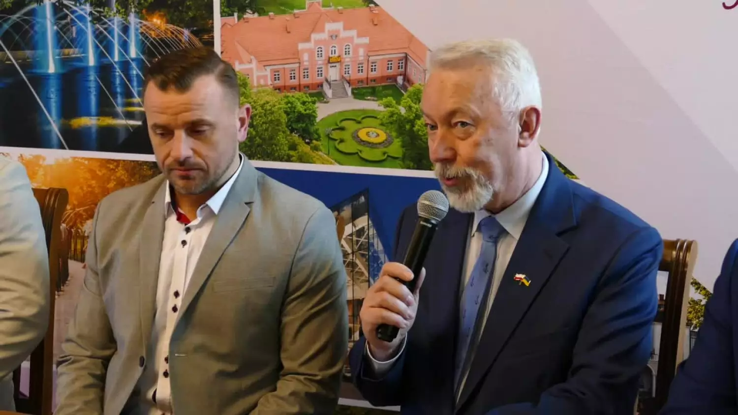 wejherowscy-szczypiornisci-ze-wsparciem-na-promocje-miasta-1.mp4