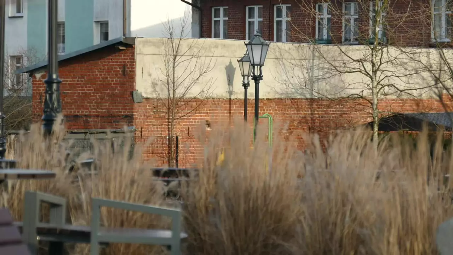 02-czy-w-dzien-wagarowicza-mozna-nie-isc-do-szkoly.mp4