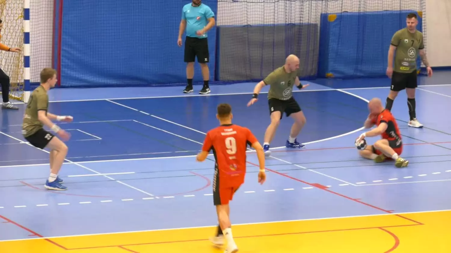 sokol-pokonal-tytanow.mp4