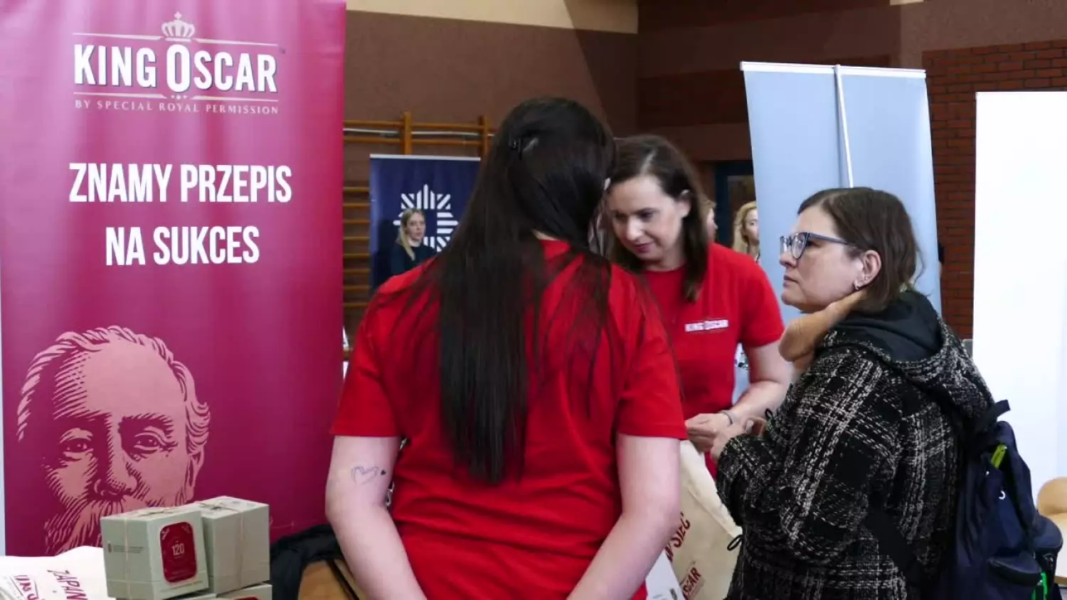 targi-pracy-to-mozliwosc-nawiazania-kontaktu-z-pracodawca.mp4