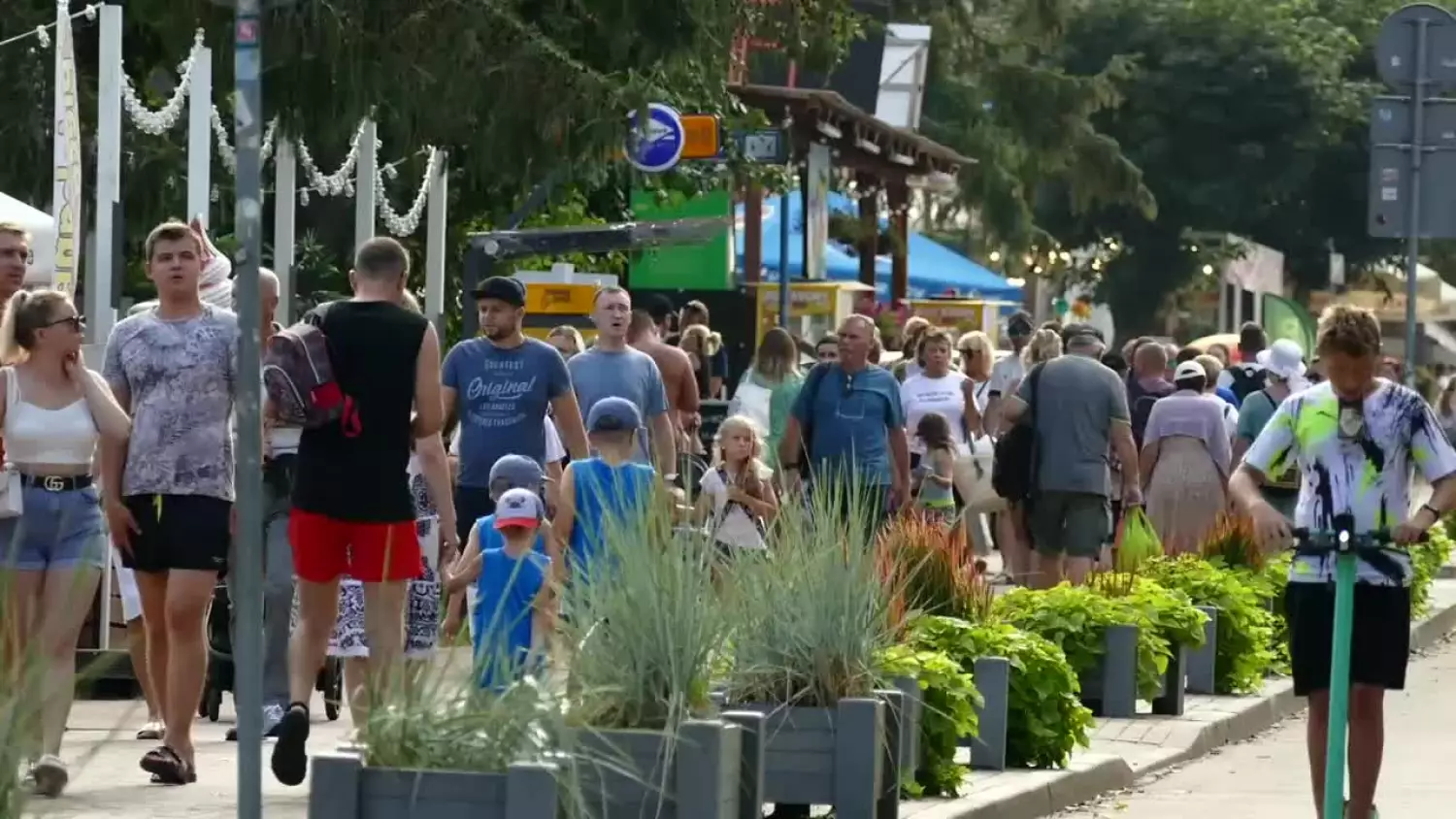 jak-zabezpieczyc-mieszkanie-przed-wyjazdem-na-urlop-x264.mp4