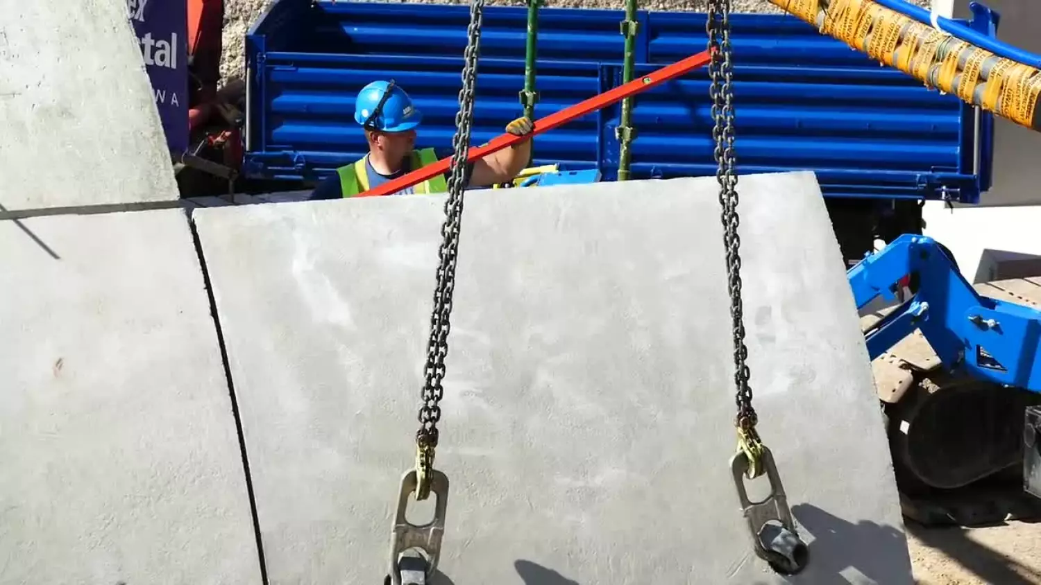 montaz-wiaduktu-na-wezle-zryw.mp4