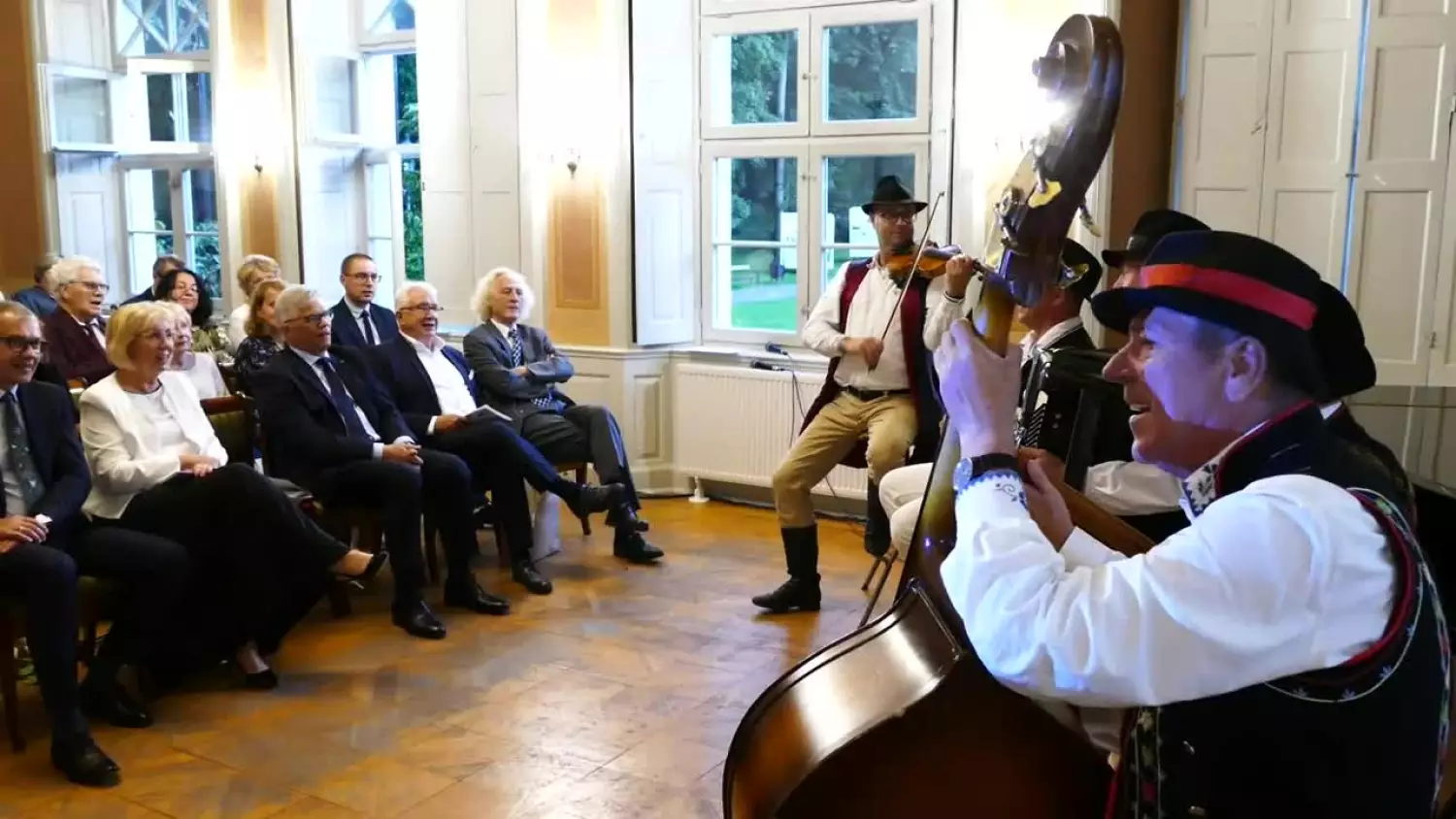 55-lat-muzeum-x264.mp4