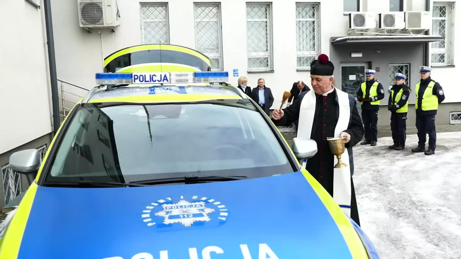 nowy-radiowoz-i-dron-dla-policji.mp4