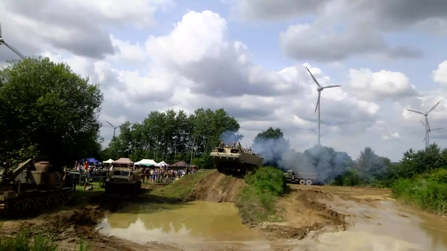 bk-8-letni-piknik-militarny-w-lisewie.mp4