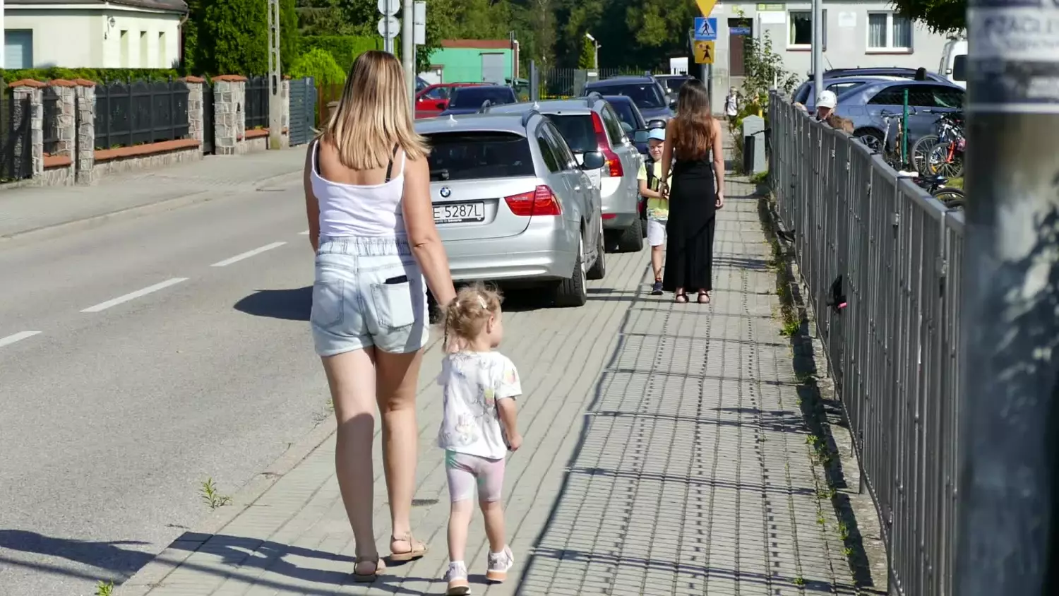 bezpiecznie-do-szkoly112345.mp4