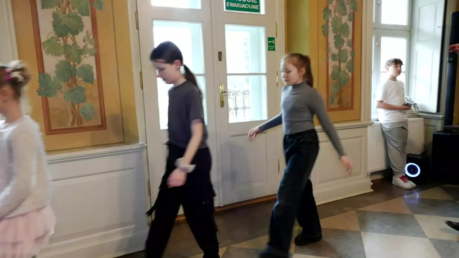 ferie-w-muzeum-kreatywna-zabawa-i-historia.mp4