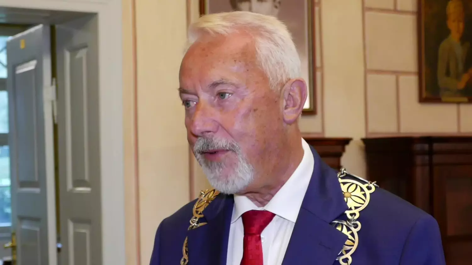 medale-rozy-dla-jubilatow.mp4